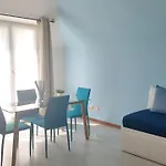 Studio in Desenzano del Garda with balcony&WiFi 1 km from the beach