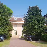 Studio in Desenzano del Garda with balcony&WiFi 1 km from the beach