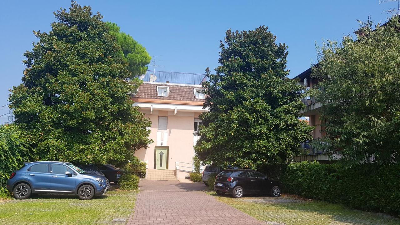 Charming In 47 Sqm With Balcony Parking Desenzano del Garda